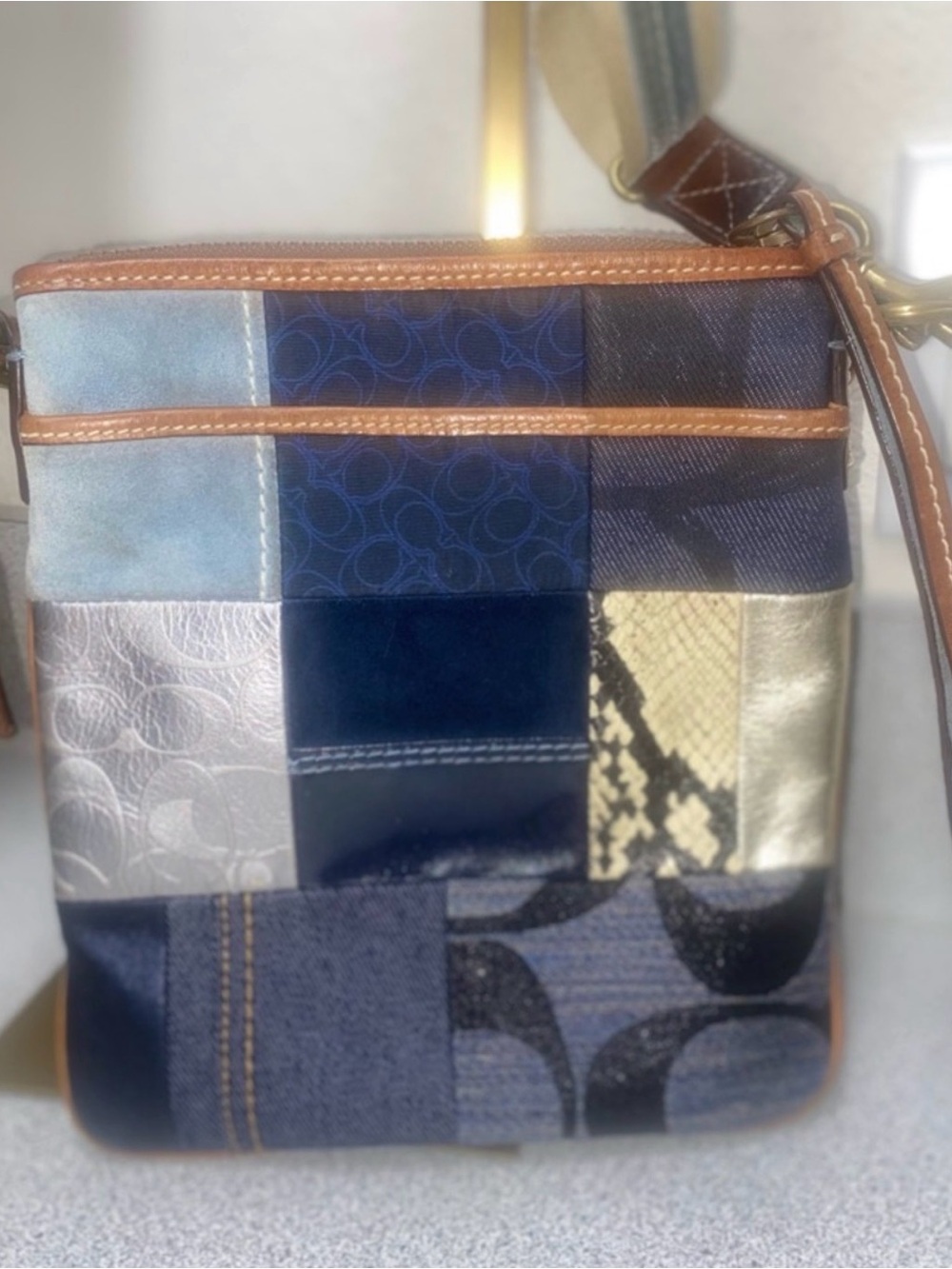 Limited Edition Coach Signature Denim Patchwork Swingpack Crossbody Bag - Picture 3 of 12